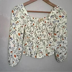 Thereabouts Girls Top. Size S (7/8) flowered pattern with ruffle bottom EUC